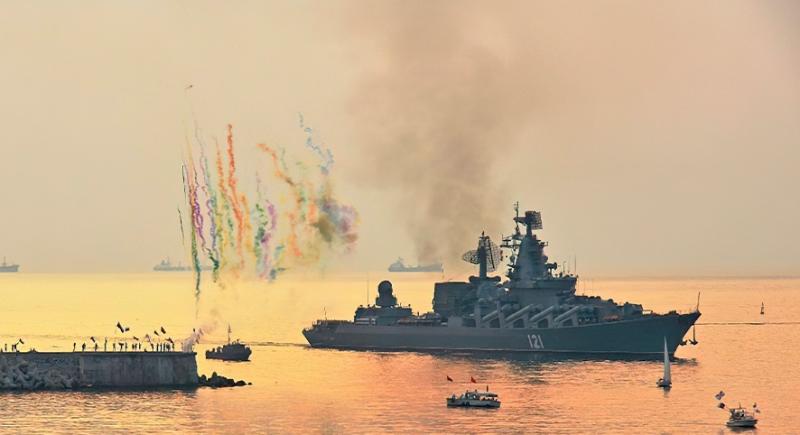 Михаил Развожаев выразил свои соболезнования в связи с гибелью крейсера «Москва»