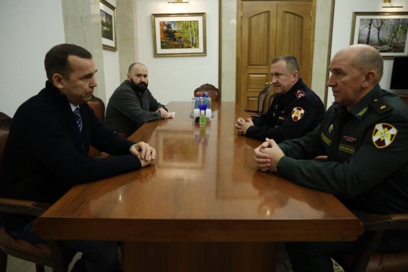 Заместитель командующего Уральским округом Росгвардии провел встречу с главой Курганской области